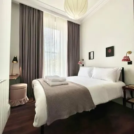 Redland - 4