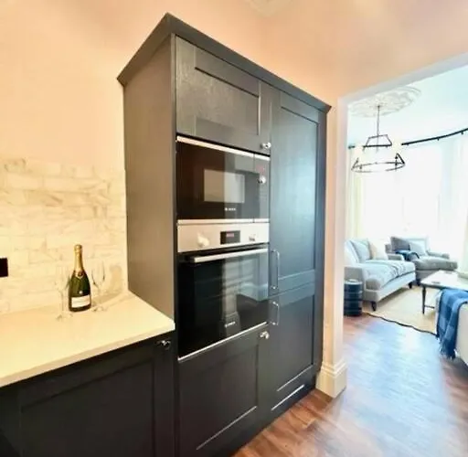 Apartment Redland - 4 *