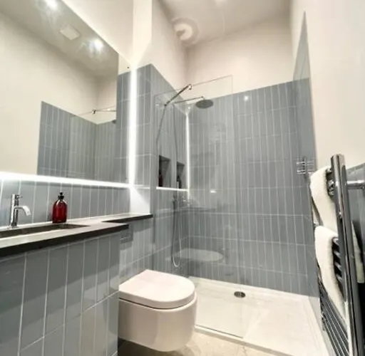 Апартаменти Redland - 4 *